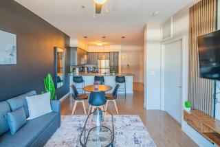 Homey 1BD - DT PHX - Parking, Gym, Pool - Sleeps 6 - Phoenix - 7