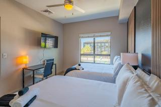 Fancy 1BD - DT PHX - Parkin, Gym, Pool - Sleeps 6 - Phoenix - 4