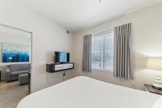 Chic 1 Bedroom I Pool I Gym! - San Antonio - 1