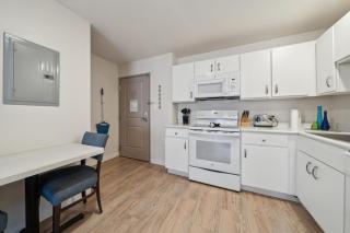Spectacular 1bedroom Apt At The Rim - 7