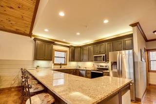 BearFoot Hills Retreat by Avada Properties - Sevierville - 4