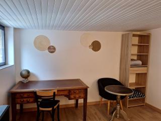Maison cosy au calme avec jardin clos sans vis a vis, proche de vichy, clermont-ferrand, riom, - - 1
