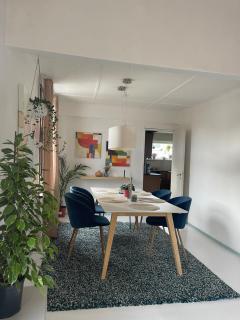 Charming older central house with private parking - Stavanger - 9