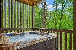 Bear Up There Cabin by Avada Properties - 3