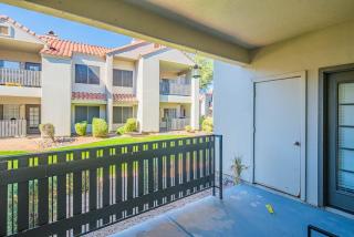 Cozy King Bed Golf Pickleball Pool Hot Tub Parking - Scottsdale - 2