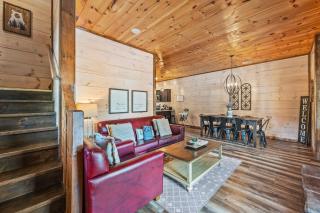 Bear Family Cabin by Avada Properties - Pigeon Forge - 2