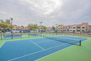 Bliss KingBed Golf Pickleball Pool Hot Tub Parkng - Scottsdale - 5