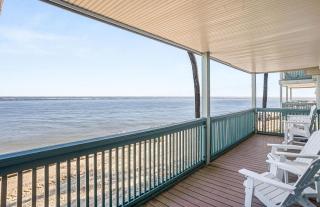 Beautifully Updated 3-Bed, 2-Bath Oceanfront Retreat - Fripp Island - 5