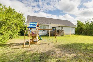 Private Deck and Yard Lehigh Acres Family Home - Lehigh Acres - 8