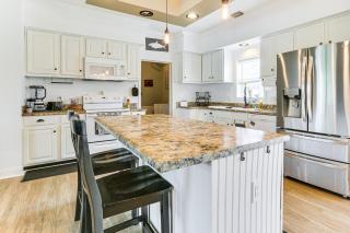 Remote-Work Friendly: Lehigh Acres Family Home - 9