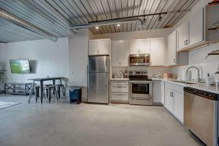 Stunning 1BD near Historic Pabst Brewery - Fiserv - Milwaukee - 3