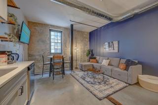 Beautiful 2BD near Historic Pabst Brewery - Fiserv - Milwaukee - 0