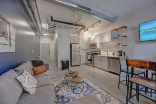 Beautiful 2BD near Historic Pabst Brewery - Fiserv - Milwaukee - 8