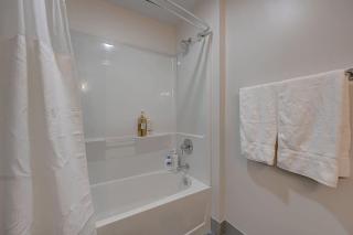 Cozy 1BD near Historic Pabst Brewery - Fiserv - Milwaukee - 3