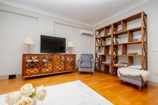 New Building - 3-Bedroom Central Apartment - Istanbul - 3