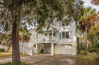 Beautiful Golf View Retreat - 3 Bed 25 Bath with Resort Amenities! - Fripp Island - 0