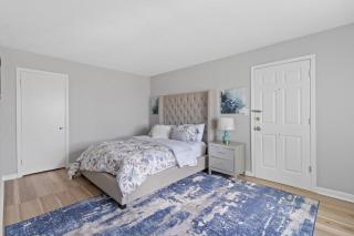 Comfort room in Cincinnati - 0