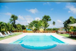 Lives off Colorada Beach - - 7