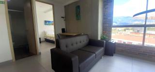 Mingle with the beautiful Paisas, Perfect location - 6