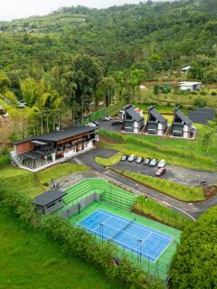 Villa Bosque CR - - 0