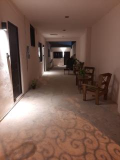 Centrally-located Minimalist Room - 3