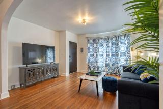 Stay Portland Collection - Glamourous Old Hollywood Apartment - 92 WalkScore - Marquam Hill - 8