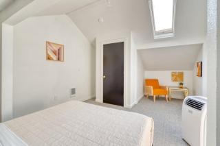 Stay Portland Collection - Warhol Suite - Art Deco Apartment - 92 WalkScore - Portland - 1