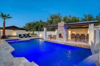 Desert Retreat - Scottsdale - 2