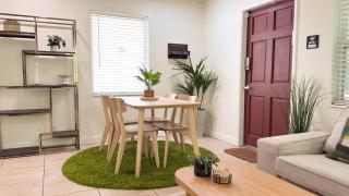 Cozy Garden Bungalow - Pets/Parking/Beach - Fort Lauderdale - 1