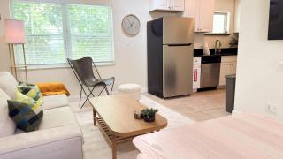 Cozy Garden Bungalow - Pets/Parking/Beach - Fort Lauderdale - 5