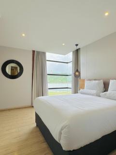 Accommodation Front - Vibrant 4 sleeper with Open Harbour Views - Durban - 1