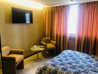 Luxurious Akros 526 Suite - 0