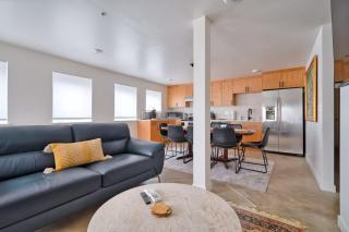 Stay Portland - Spacious Retreat in NE Portland - Sleeps 10 - Portland - 1
