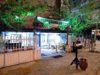 War Bunker Hostel - Saranda - 1