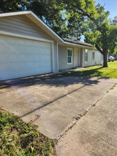 Modern retreat in central Beaumont - Beaumont - 5