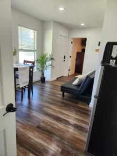 Modern retreat in central Beaumont - Beaumont - 3