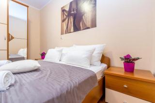 Seaside apartments with a swimming pool Omisalj, Krk - 24362 - 9