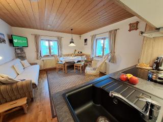 Ferienwohnung in unmittelbarer Nähe zum Natursee - Bayersoien - 0