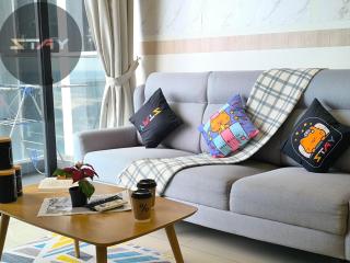 DP Family 6Pax Stylish Comfort Netflix BySTAY - Nusajaya - 5