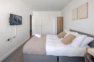 Exclusive 2 Bed Prime Location & Easy Transport - Barking - 6