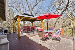 Bigfoot Retreat Home Close to Beach - 0