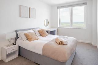 Exclusive 2 Bed Prime Location & Easy Transport - 7