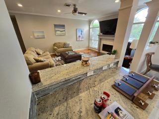 Luxurious Tomball Getaway - Tomball - 8