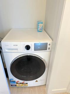 Skytower View and Seaview 2 Bedroom 2 Bathroom Apartment - Auckland - 2