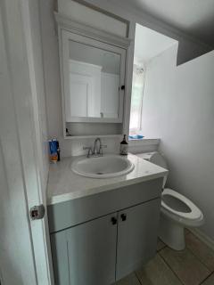 Walk of Fame 1 Bedroom with shared bathroom and kitchen - 4