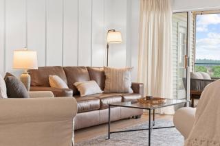 Cedar + Stone | Ozark Mt Escape at Table Rock Lake - Kimberling City - 4