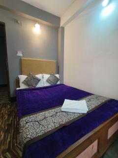 Hotel Sakura 10 mins from Mall Road - Darjeeling - 4