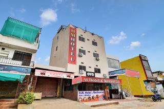 Hotel O HM & Restaurant - Begās - 0