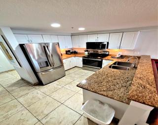 2 BR Direct Oceanfront Wyndham Ocean Walk Daytona Beach 2226-0 - Daytona Beach - 8