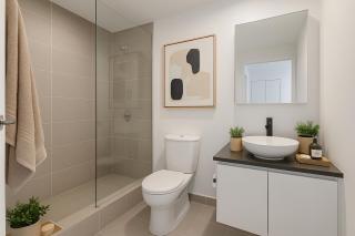 Ultra-Modern 2-Bed Apartment and Unrivaled Mountain Panoramas - Vancouver - 2